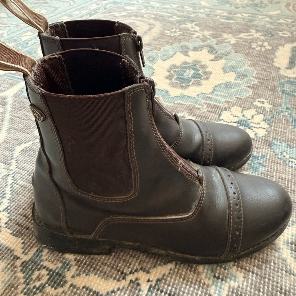 Brown Leather Chelsea Zip Riding Boots